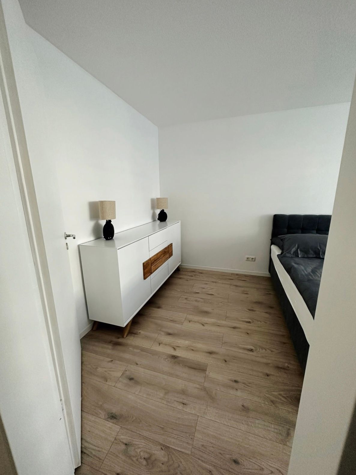  Bright And Amazing Apartment In Schönefeld  -  Bright and amazing apartment in Schönefeld  - Gallery -  13