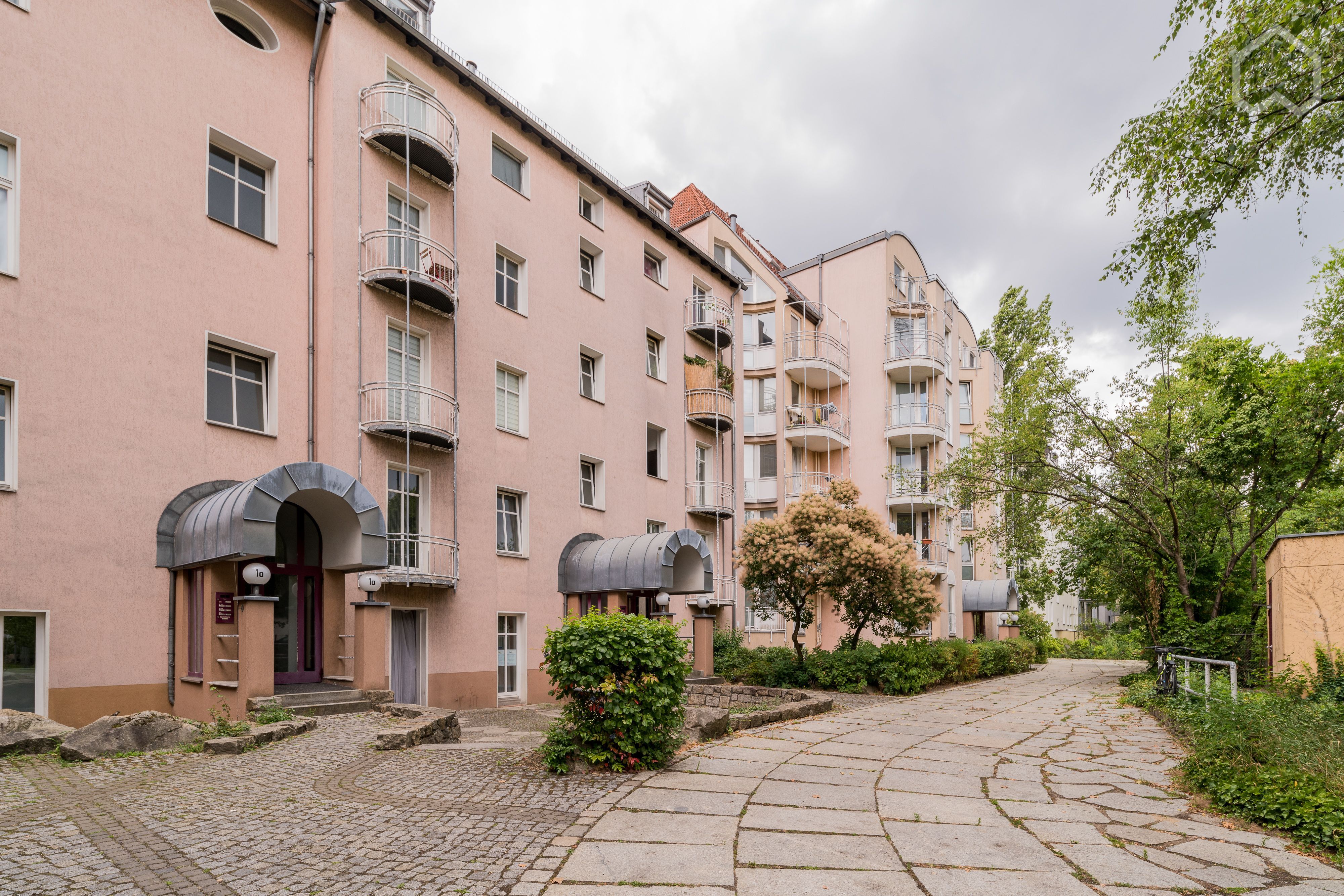 Lovely And Cozy Studio With Balcony - Lovely and cozy studio with balcony - Gallery - 2