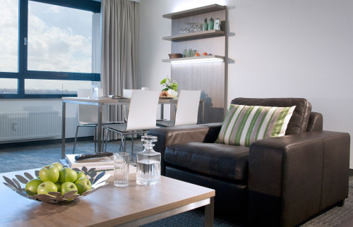 Lovingly furnished Serviced Apartment incl. weekly cleaning (Düsseldorf)