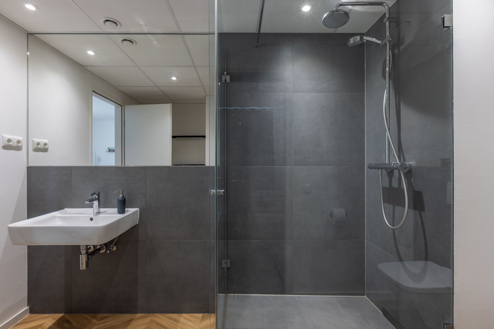 Gorgeous Apartment In Oberhausen - 28