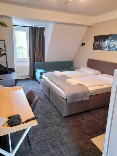 Gorgeous & fantastic suite in Bonn | kitchen | TV | Wi-Fi - Gallery - 15