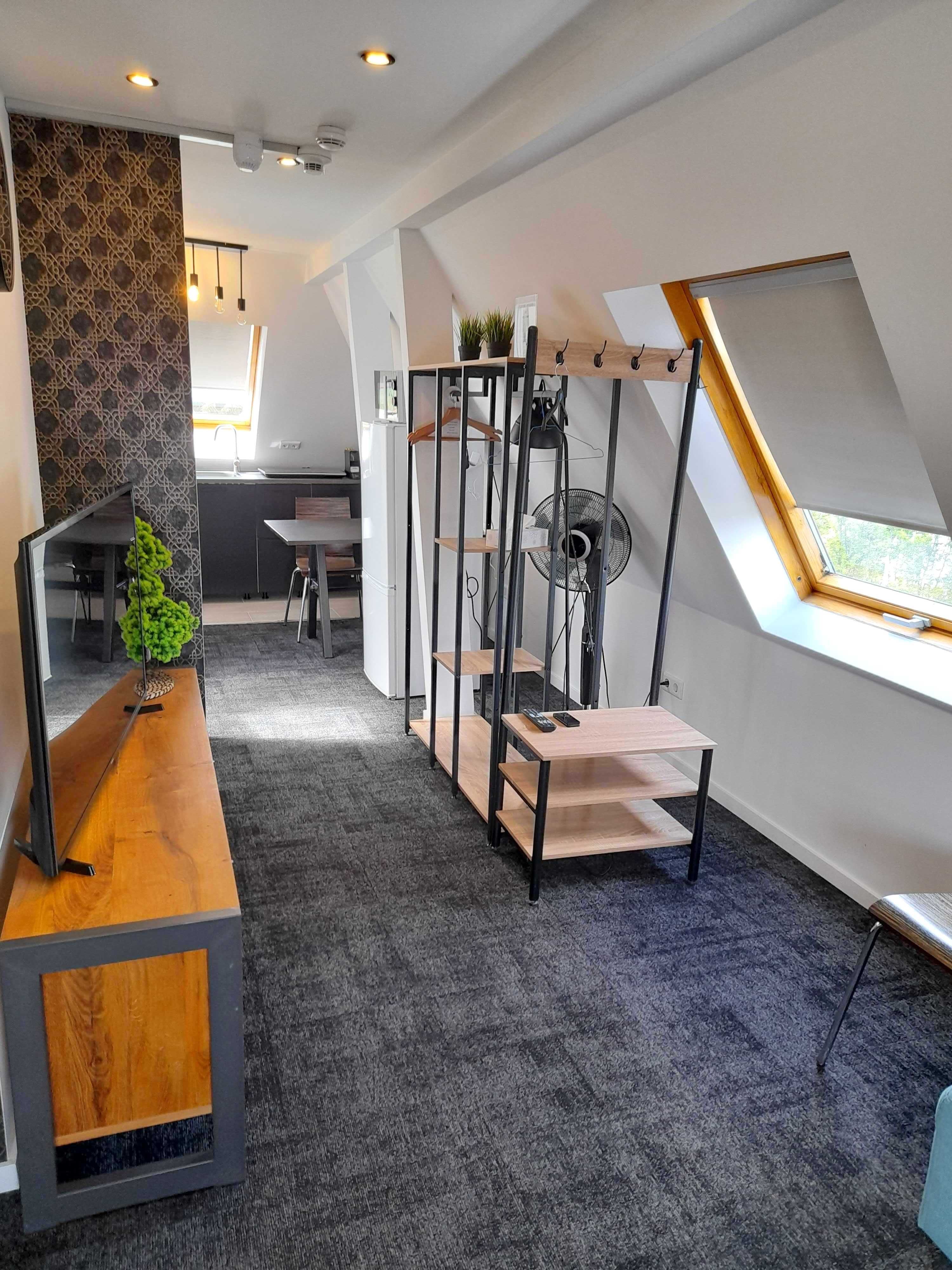 Gorgeous & Fantastic Suite In Bonn | Kitchen | TV | Wi-Fi - Gorgeous & fantastic suite in Bonn | kitchen | TV | Wi-Fi - Gallery - 1