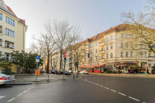 Neat and quiet apartment in Berlin-Wilmersdorf with balcony  - Gallery -  5