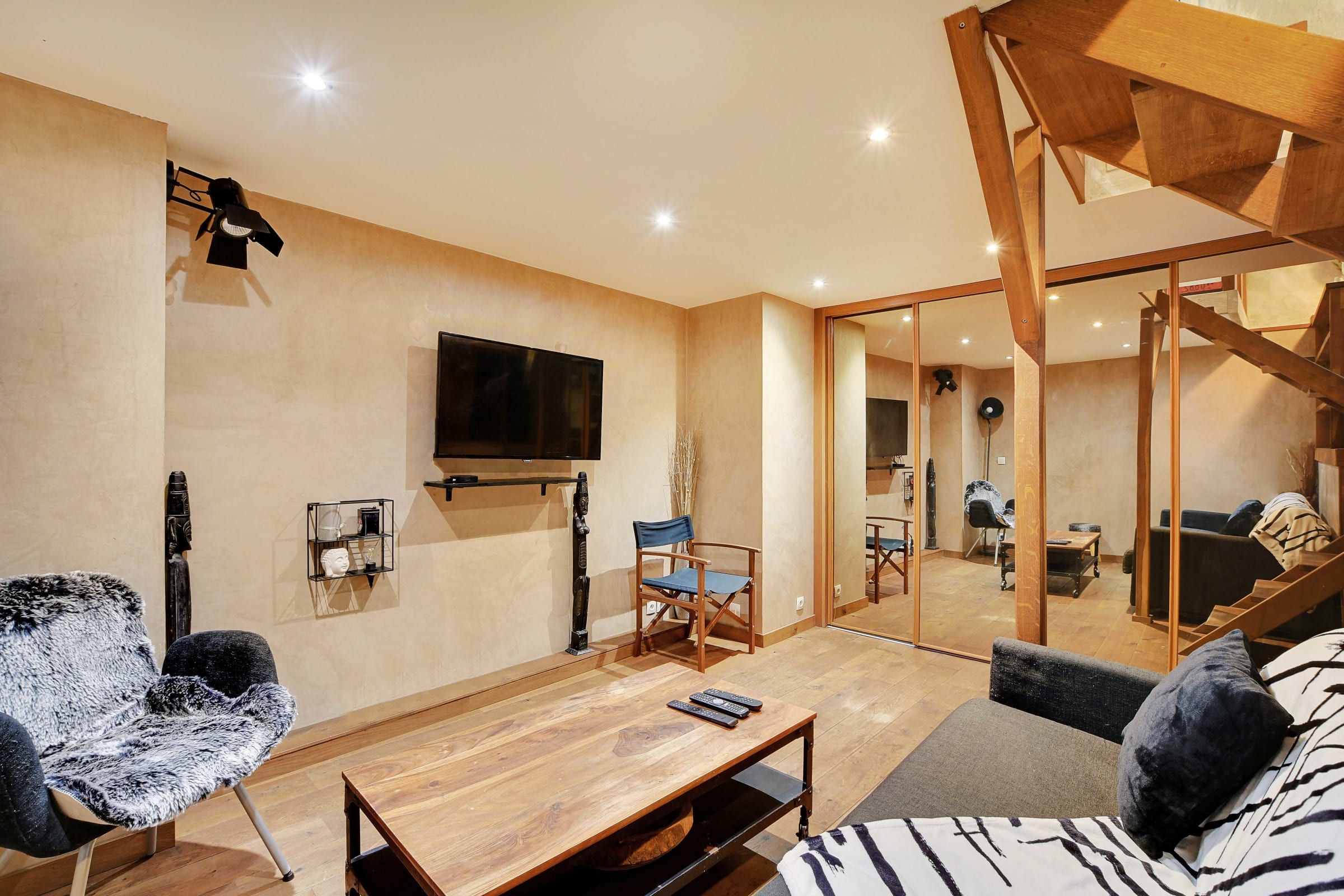  Superb Apartment, Located In The 10th Arrondissement Of Paris, A 10-Minute Walk From Buttes Chaumont  -  Superb apartment, located in the 10th arrondissement of Paris, a 10-minute walk from Buttes Chaumont.  - Gallery -  7