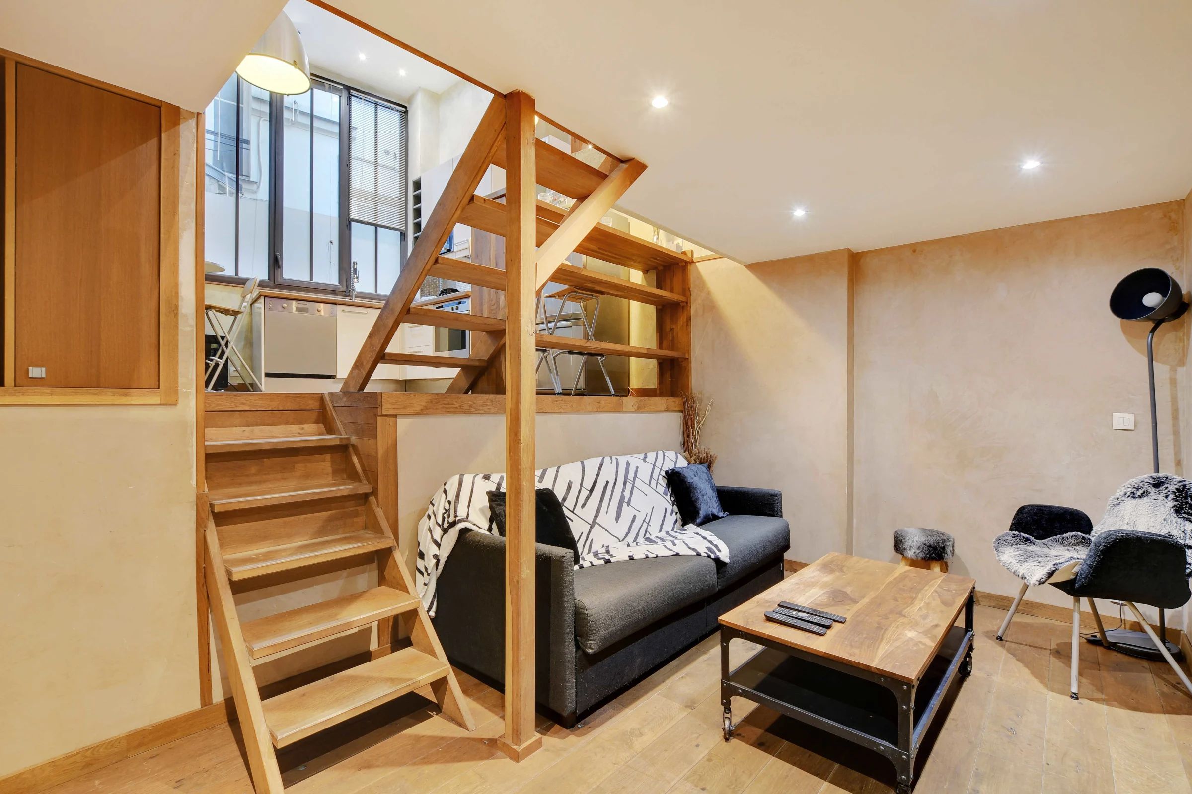  Superb Apartment, Located In The 10th Arrondissement Of Paris, A 10-Minute Walk From Buttes Chaumont  -  Superb apartment, located in the 10th arrondissement of Paris, a 10-minute walk from Buttes Chaumont.  - Gallery -  9