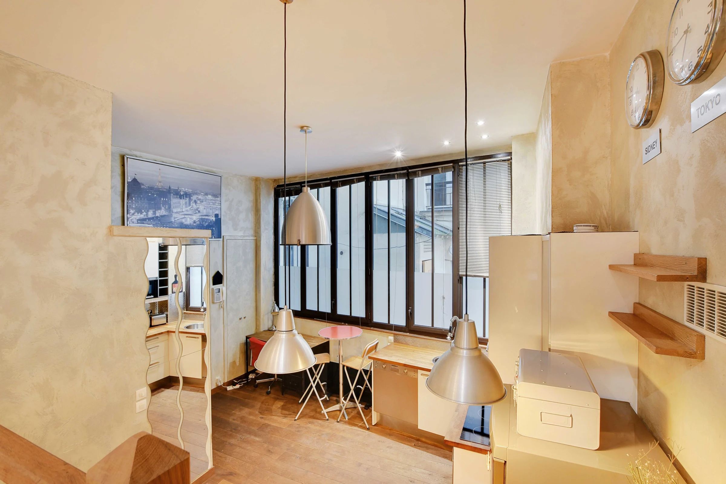  Superb Apartment, Located In The 10th Arrondissement Of Paris, A 10-Minute Walk From Buttes Chaumont  -  Superb apartment, located in the 10th arrondissement of Paris, a 10-minute walk from Buttes Chaumont.  - Gallery -  1