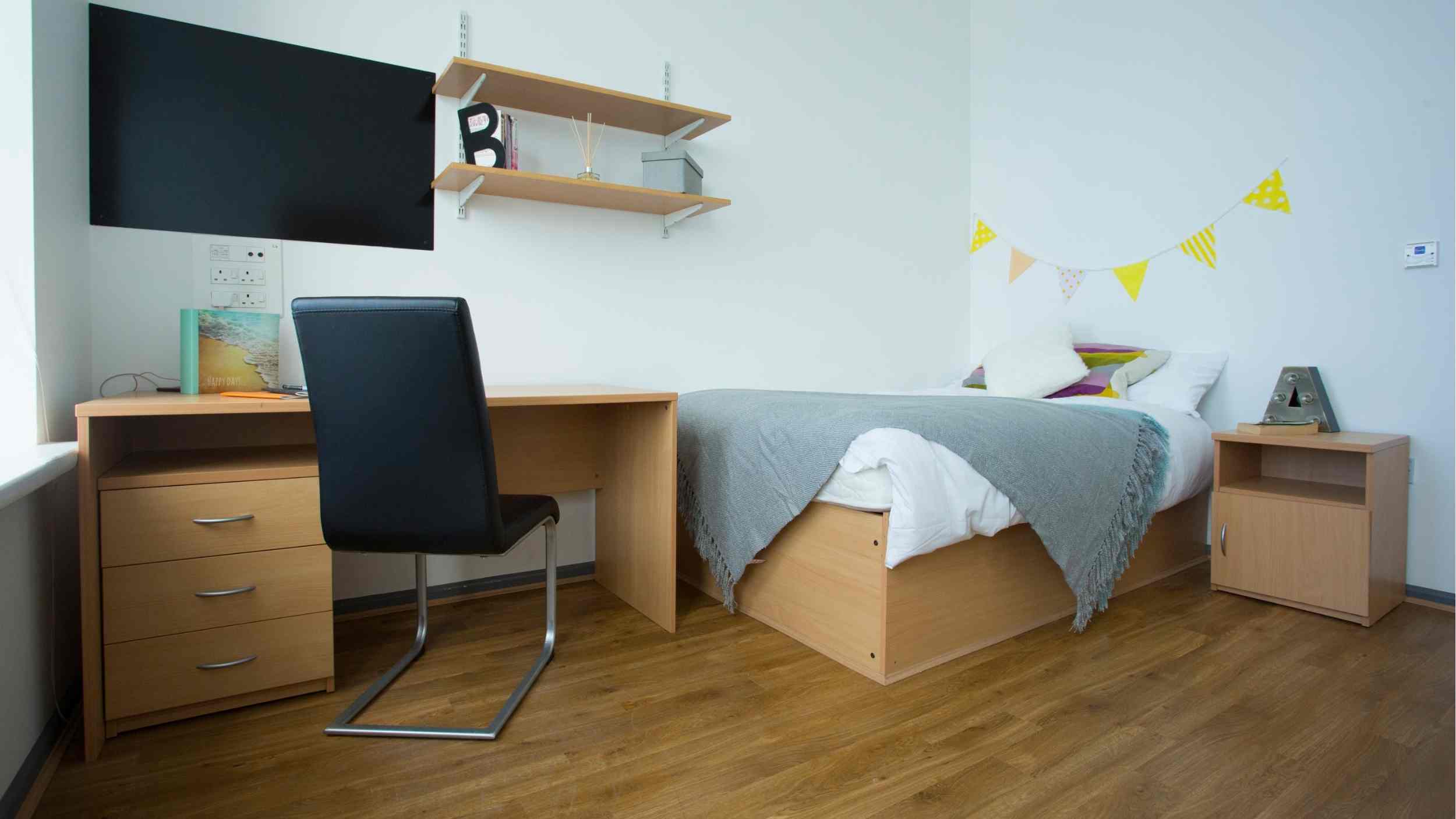  Gold Double Room  -  Alexandra Hall  - Gallery -  1