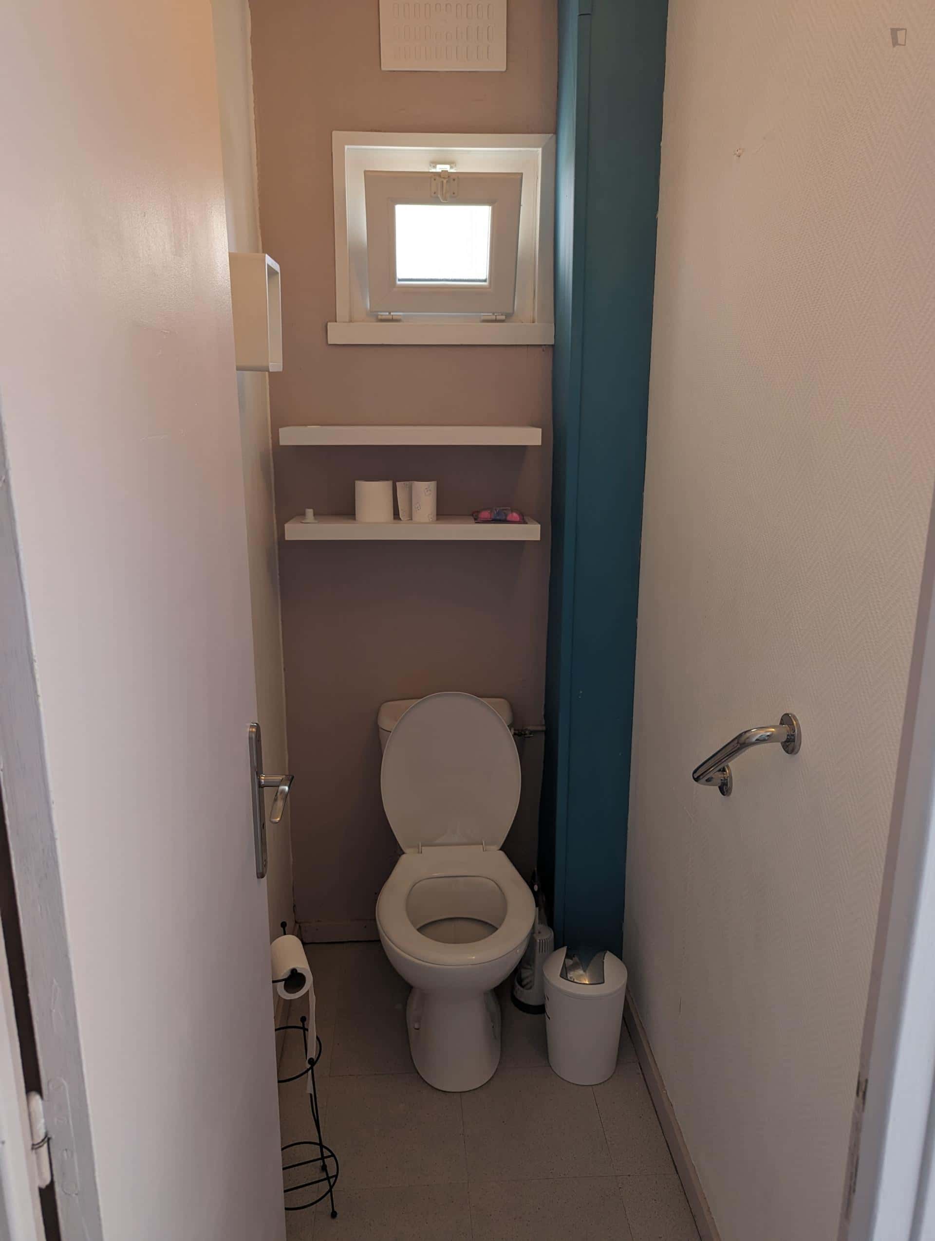  Room  -  Room in Allée Antoine Watteau, Lille for 71 m² with 3 bedrooms  - Gallery -  3