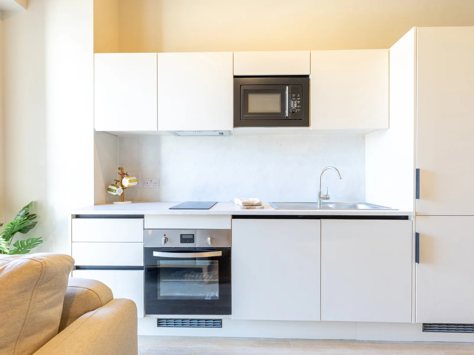  Cosy Studio Apartment  -  Fitz & Knox  - Gallery -  4