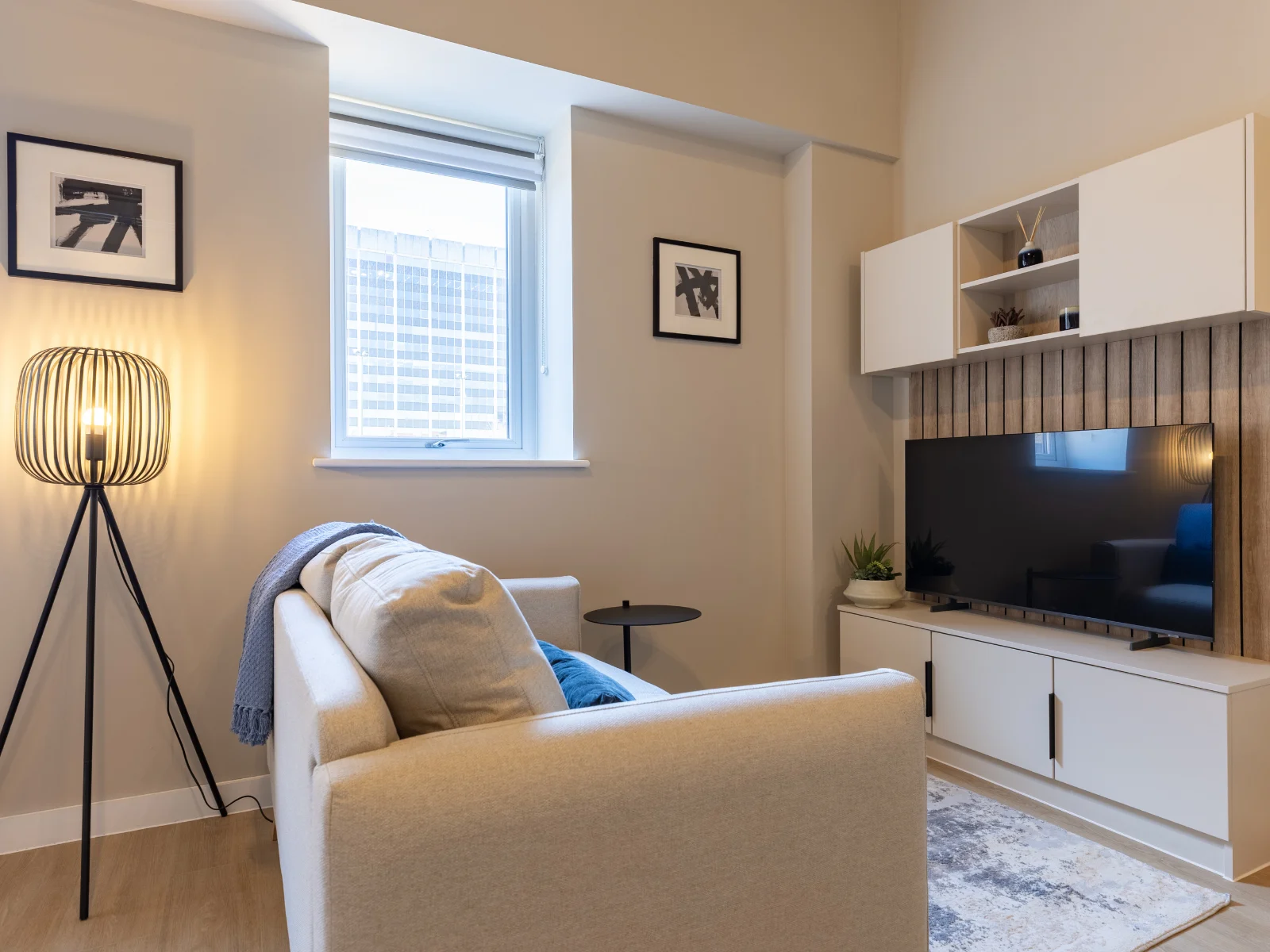  Comfy Studio Apartment  -  Fitz & Knox  - Gallery -  8