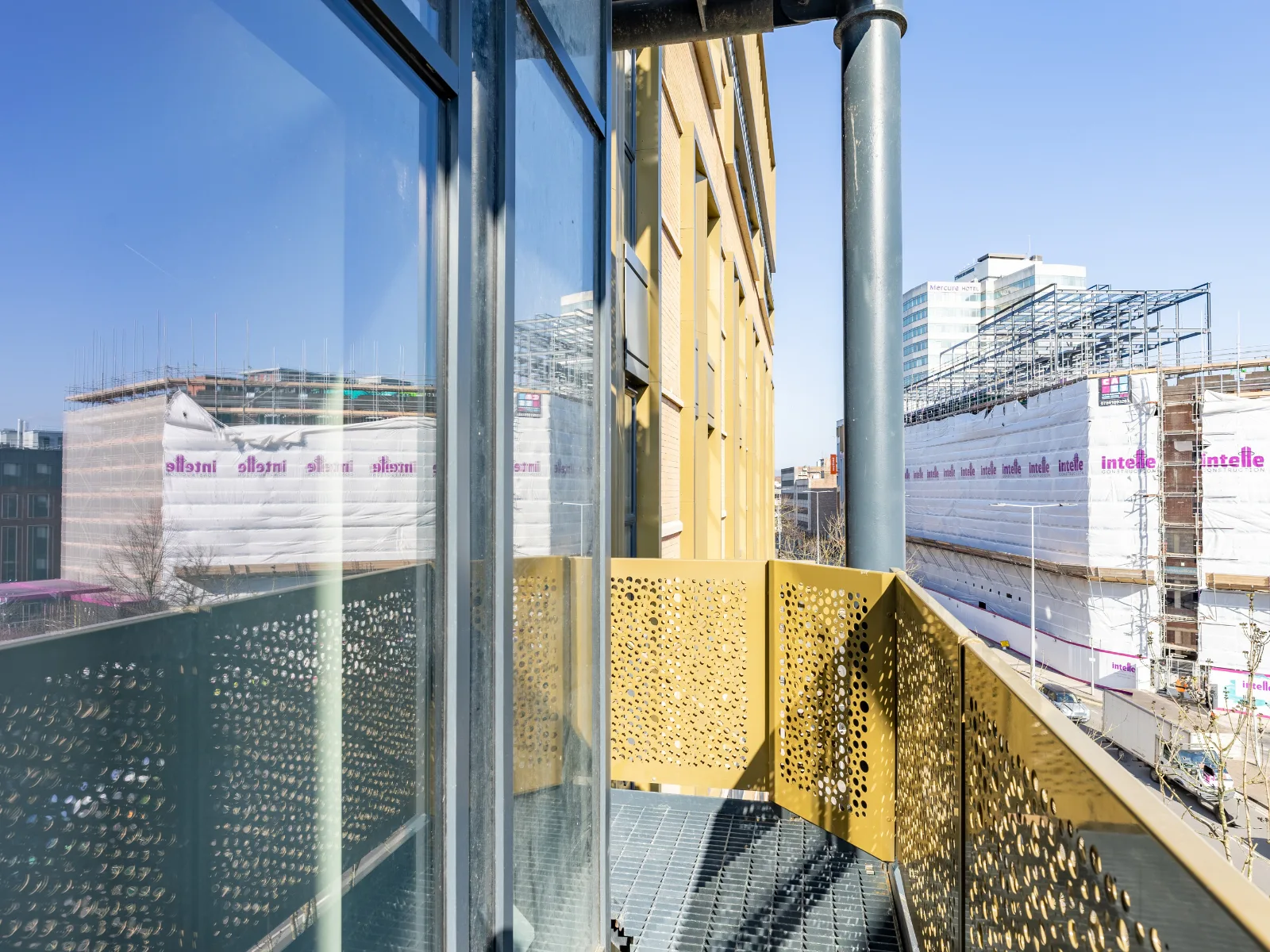  Nest Studio Apartment Plus  -  Fitz & Knox  - Gallery -  2