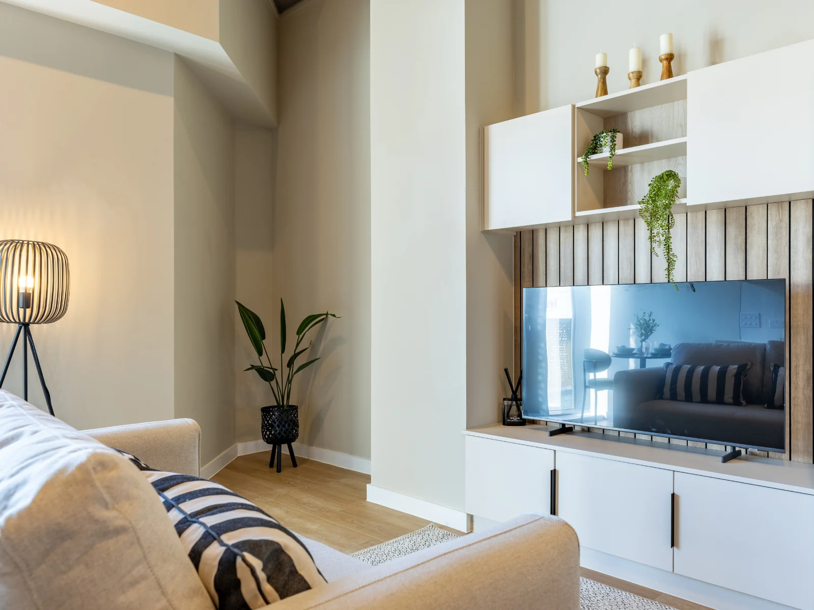  Stretch Studio Apartment  -  Fitz & Knox  - Gallery -  5