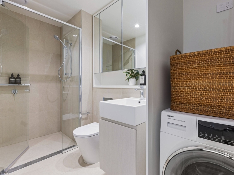  Studio Apartment (Furnished)  -  West Tower, Melbourne Quarter  - Gallery -  3