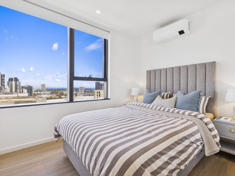 2 Bedroom, 1 Bathroom Apartment (Furnished) - 1