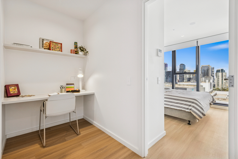 1 Bedroom, 1 Bathroom With Study Nook - 1