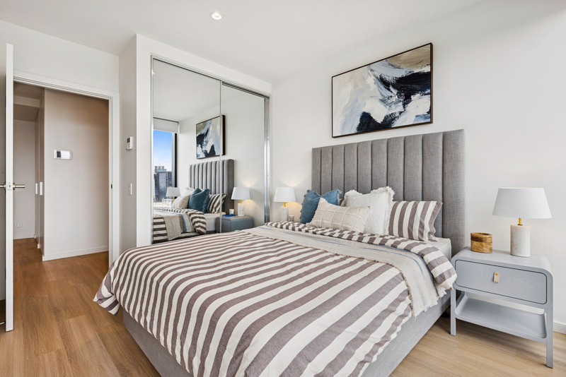 1 Bedroom, 1 Bathroom With Study Nook - 2