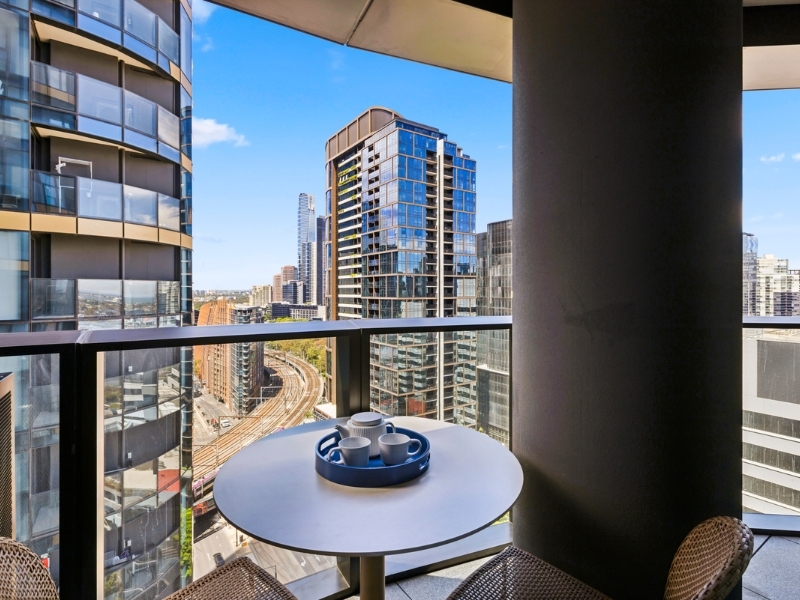  2 Bedroom, 1 Bathroom Apartment  -  West Tower, Melbourne Quarter  - Gallery -  4