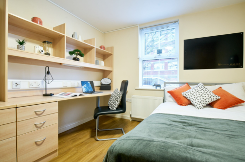 Oxney House & Gardens