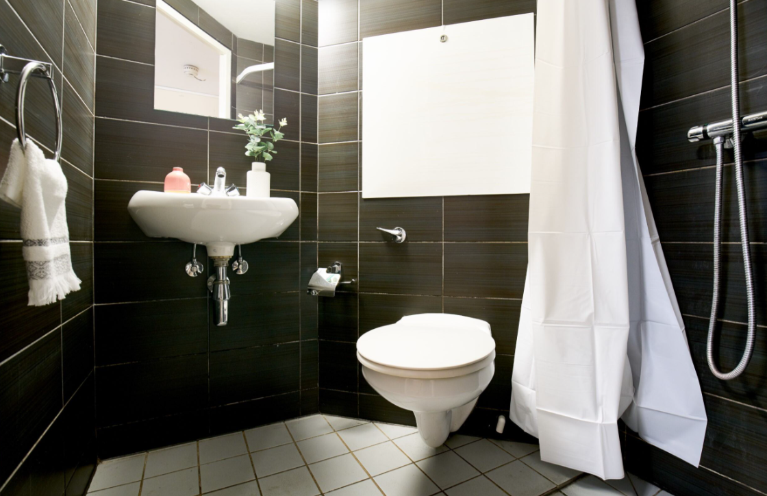  Gold Plus En-Suite  -  Oxney House & Gardens  - Gallery -  2