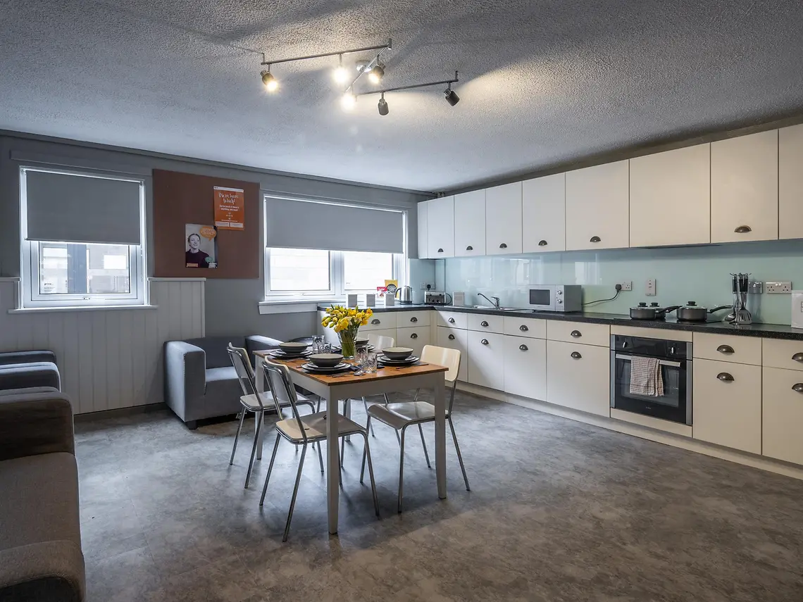  6 Bed Standard  -  Meadow Court  - Gallery -  3