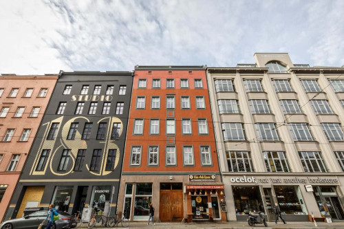 Fresh 2 room apartment close to Rosenthalerplatz