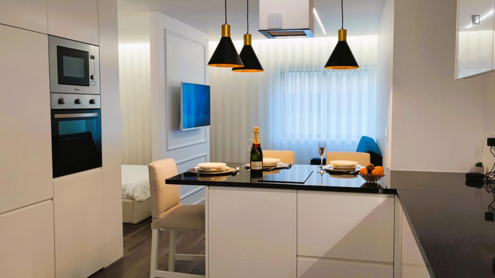 Beautiful Studio In Braga - 1