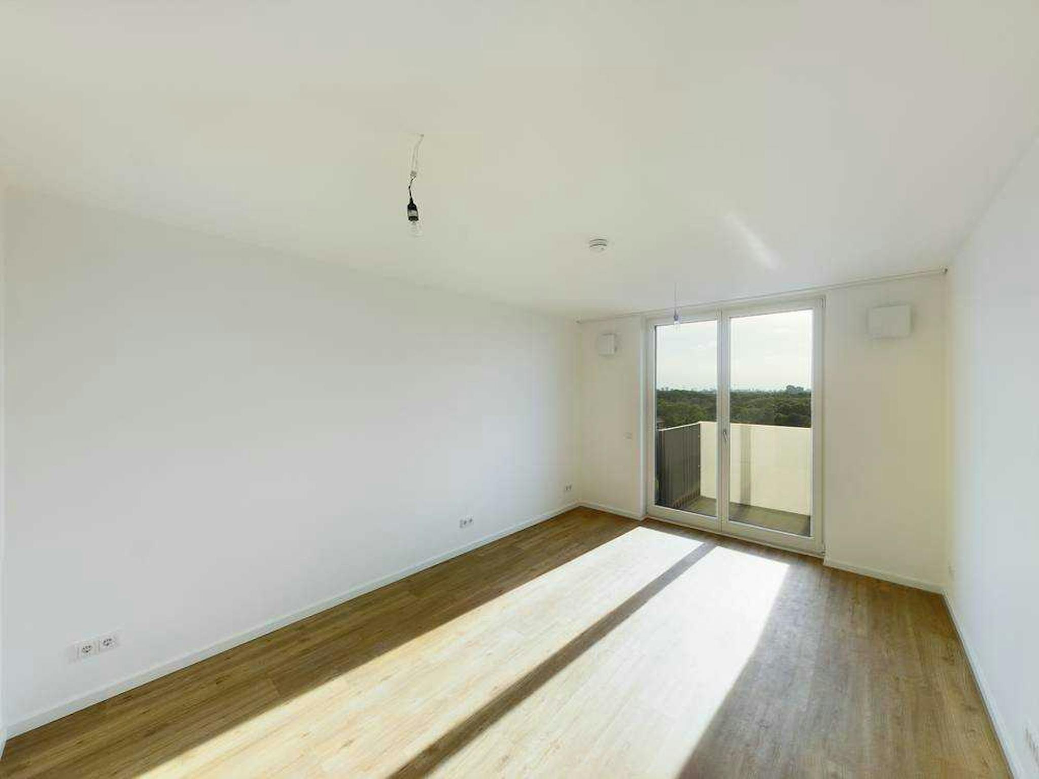 Entire Place - Allee der Kosmonauten, Berlin - Gallery - 1