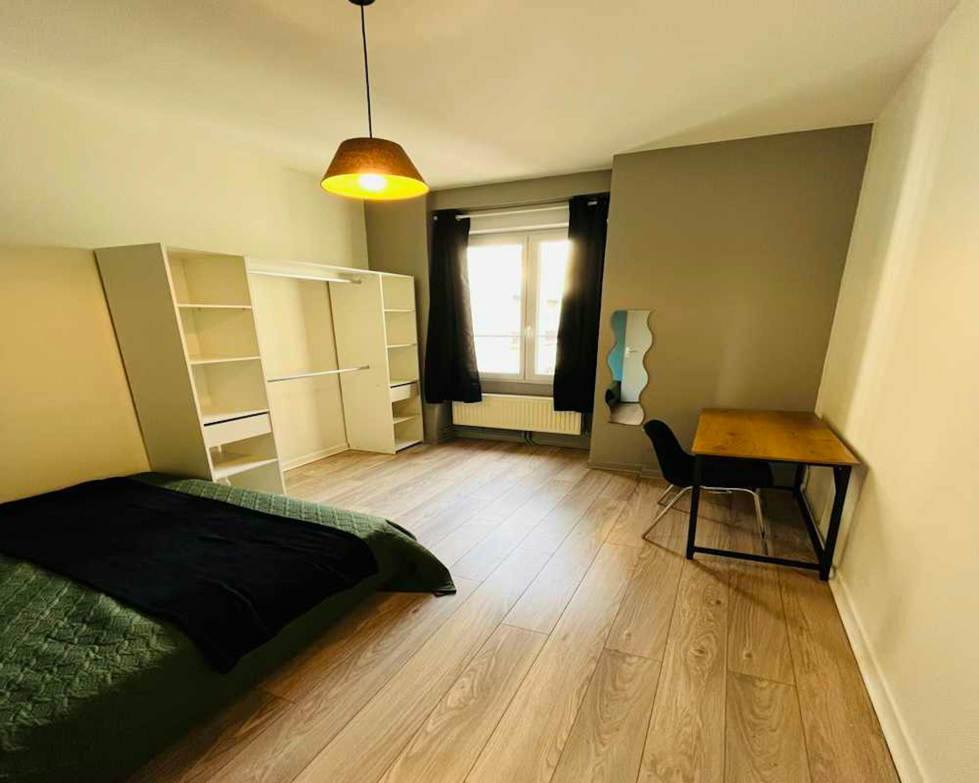  Private Room  -  Rue Saint-Michel, Lyon  - Gallery -  1