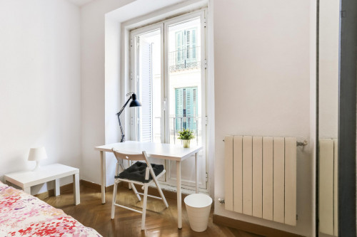 Well-connected single bedroom near the Lavapiés metro station