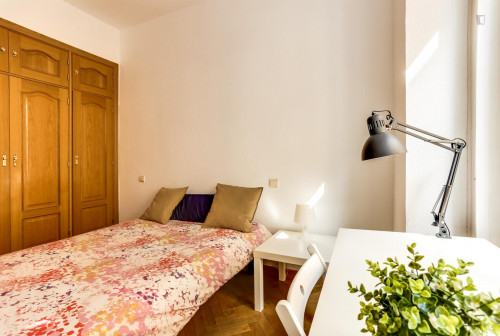 Well-connected single bedroom near the Lavapiés metro station