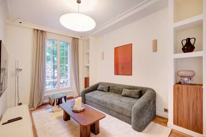  Charming 1-Bedroom Apartment In Montmartre  -  Charming 1-bedroom apartment in Montmartre  - Gallery -  9