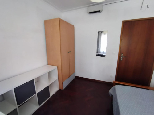 Single room close to the sports faculty.
