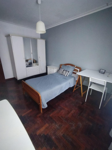 Single room close to the sports faculty.