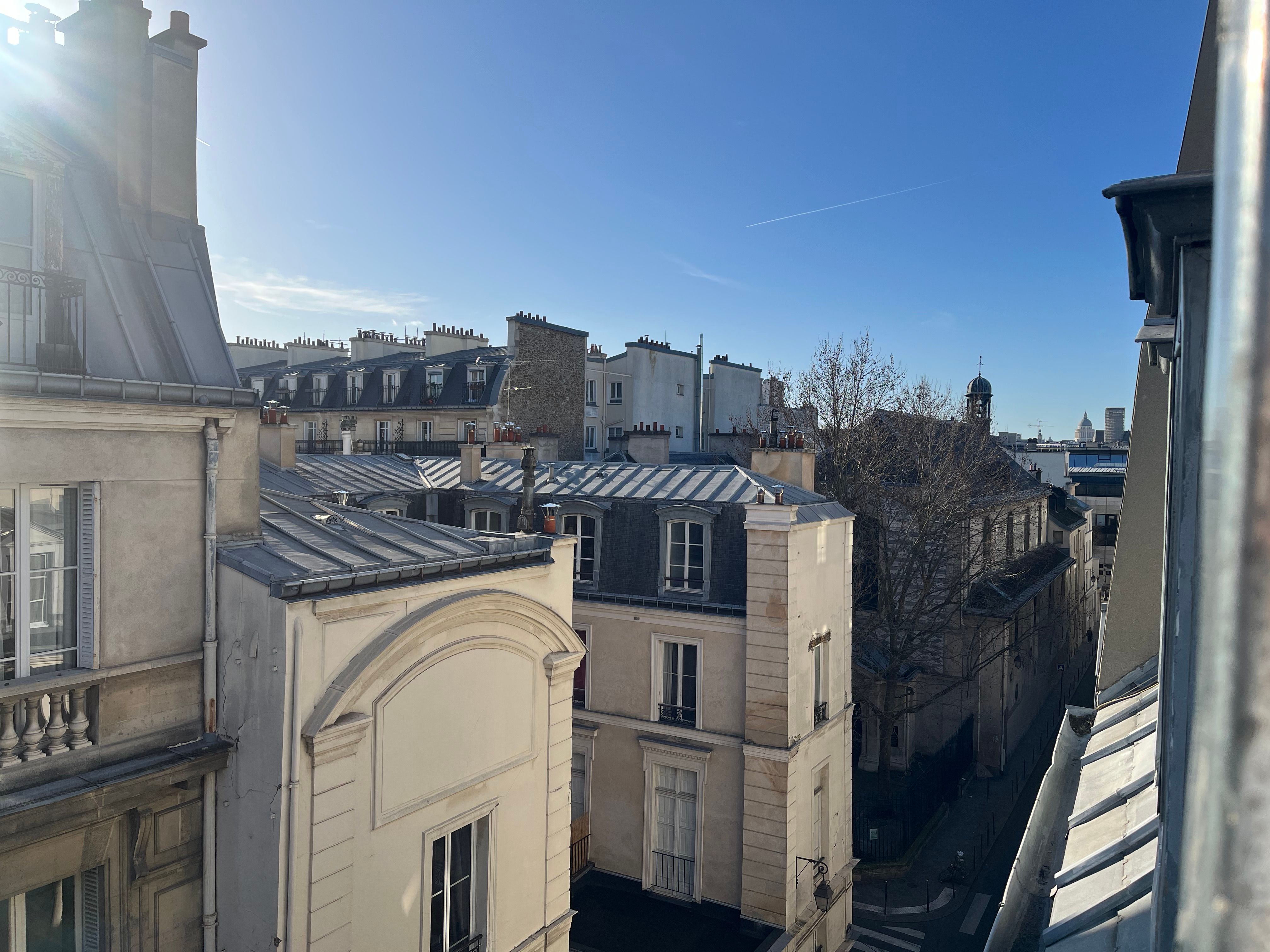  Minimalist Studio Flat In The Very Heart Of Le Marais  -  Minimalist Studio Flat in the Very Heart of Le Marais  - Gallery -  2