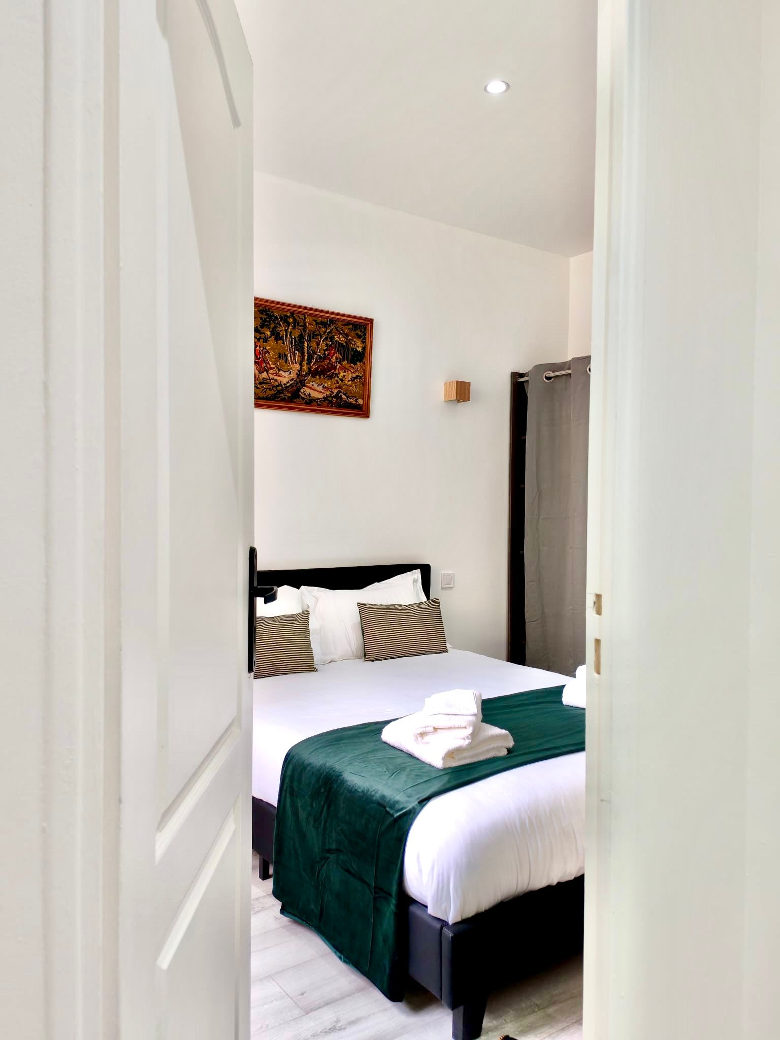  Modern And Perfect Suite In Excellent Location, Paris  -  Modern and perfect suite in excellent location, Paris  - Gallery -  16