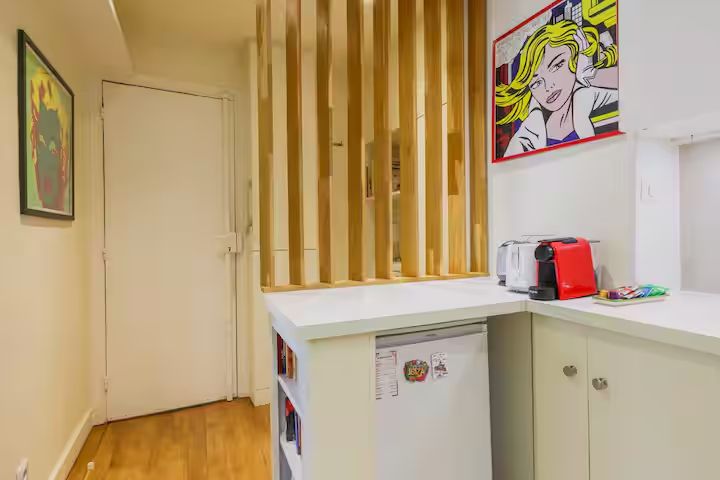  Comfortable 1-Bedroom/2 Person Apartment - Paris 11th Arrondissement  -  Comfortable 1-bedroom/2 person apartment - Paris 11th arrondissement  - Gallery -  8