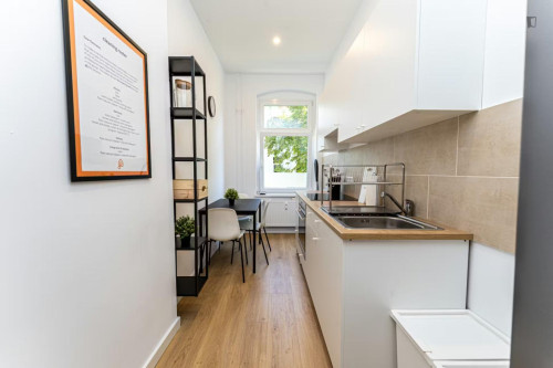 Very nice little single bedroom in Adlershof  - Gallery -  5