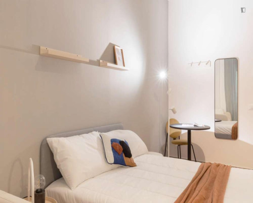 Inviting single bedroom near Tenuta di Tormarancia park