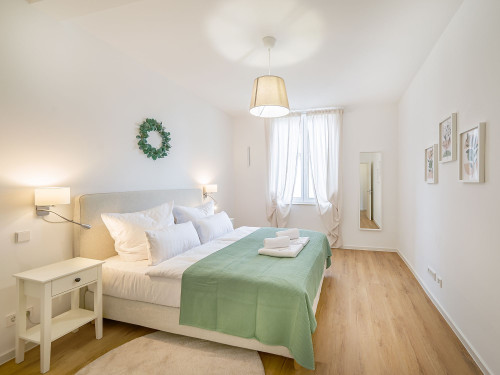 Lemon3: 1 Bedroom Apartment with Balcony - Gallery - 5