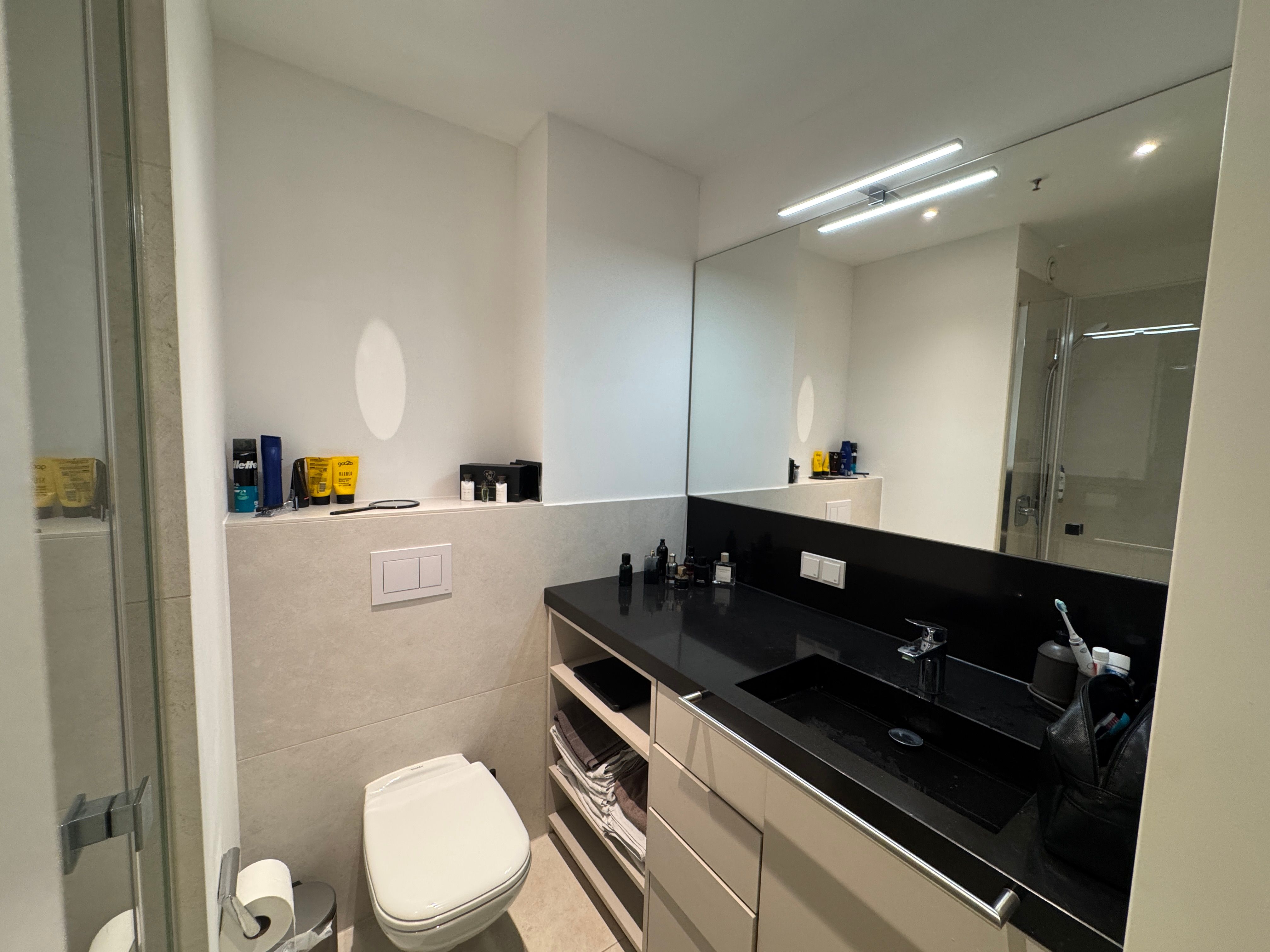 Stunning Studio Apartment In The Medienhafen - Stunning Studio Apartment in the Medienhafen - Gallery - 1