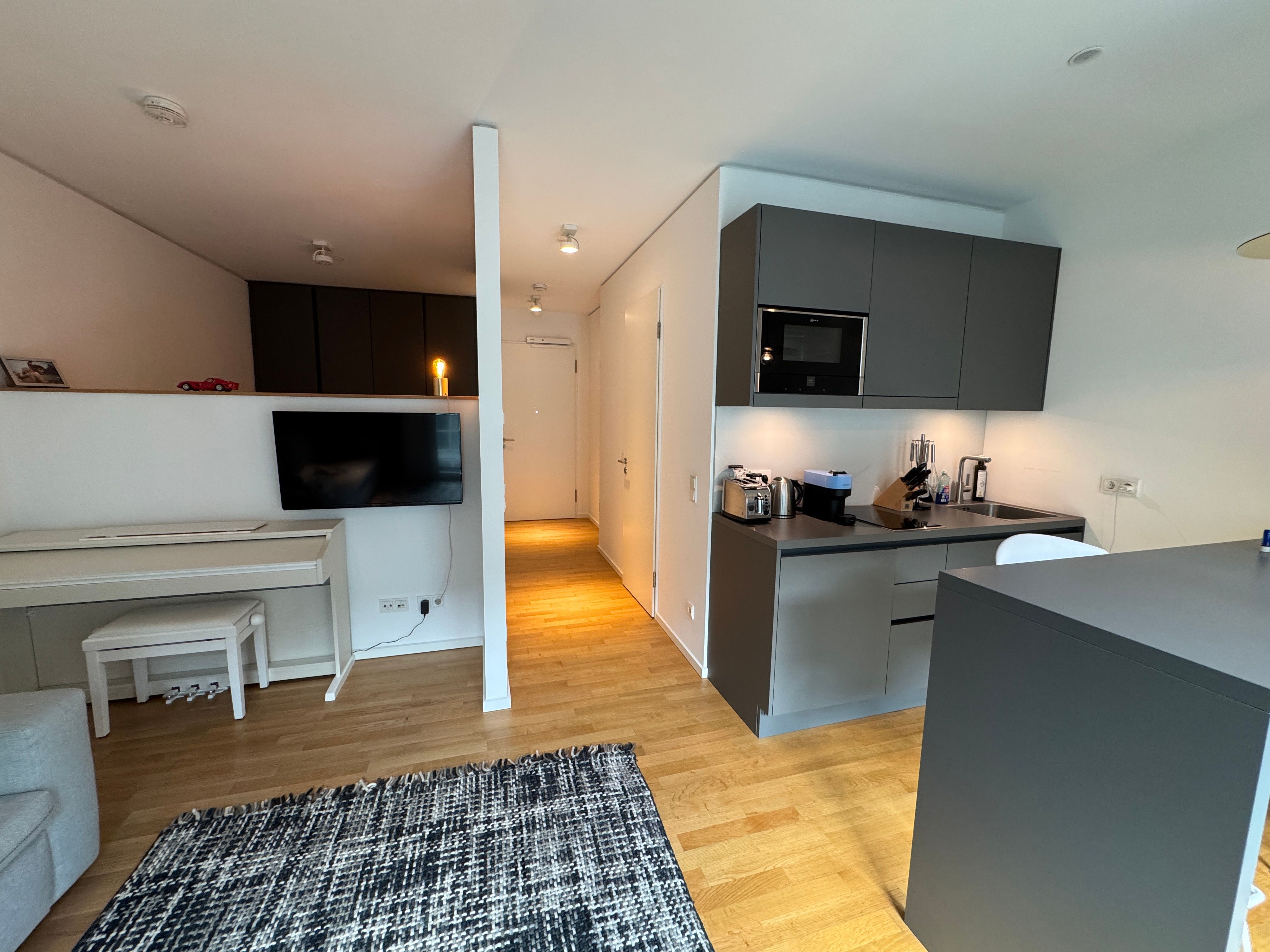  Stunning Studio Apartment In The Medienhafen  -  Stunning Studio Apartment in the Medienhafen  - Gallery -  8