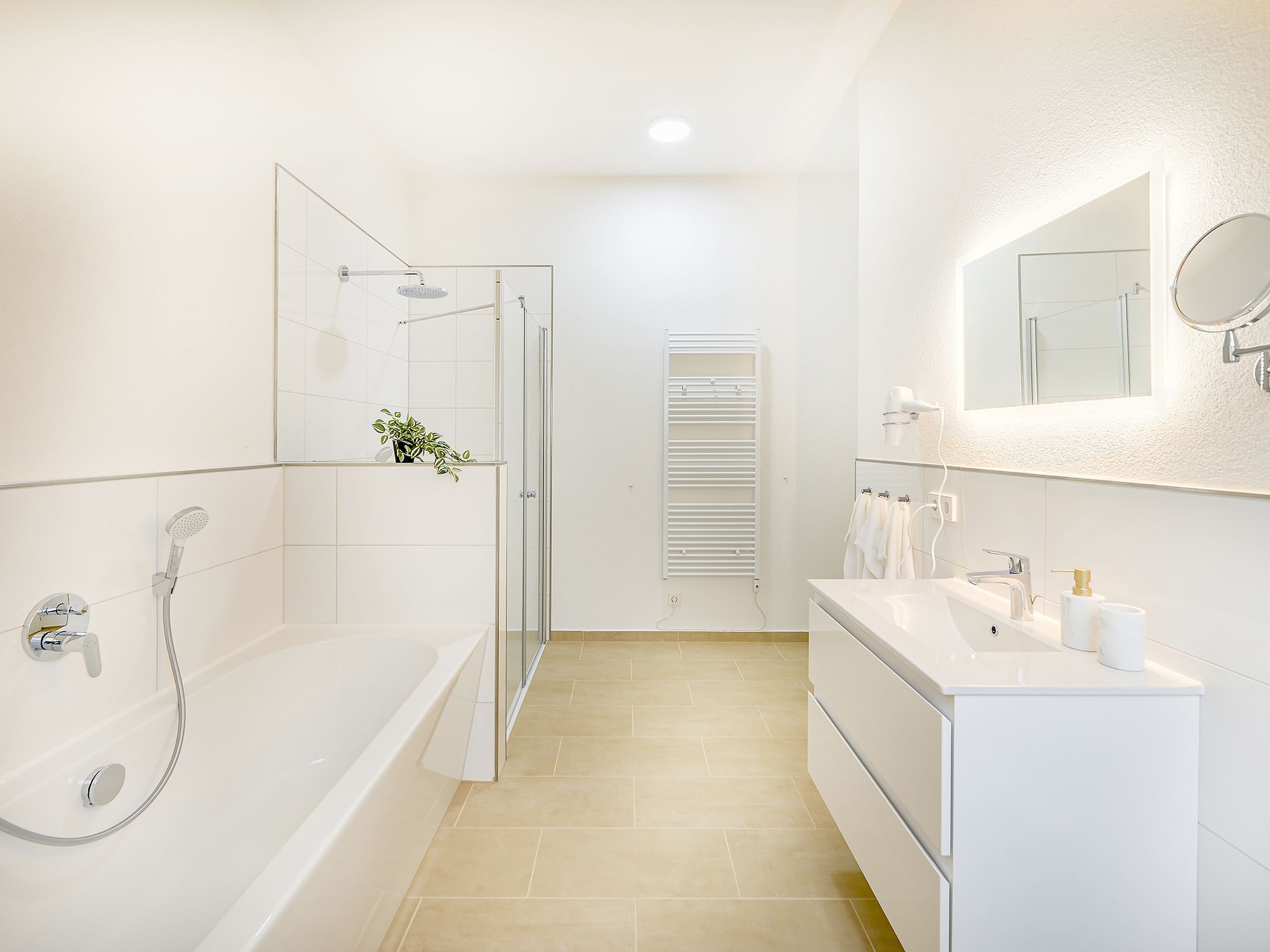 Lemon3: Rooftop Retreat – Bright & Stylish - 11