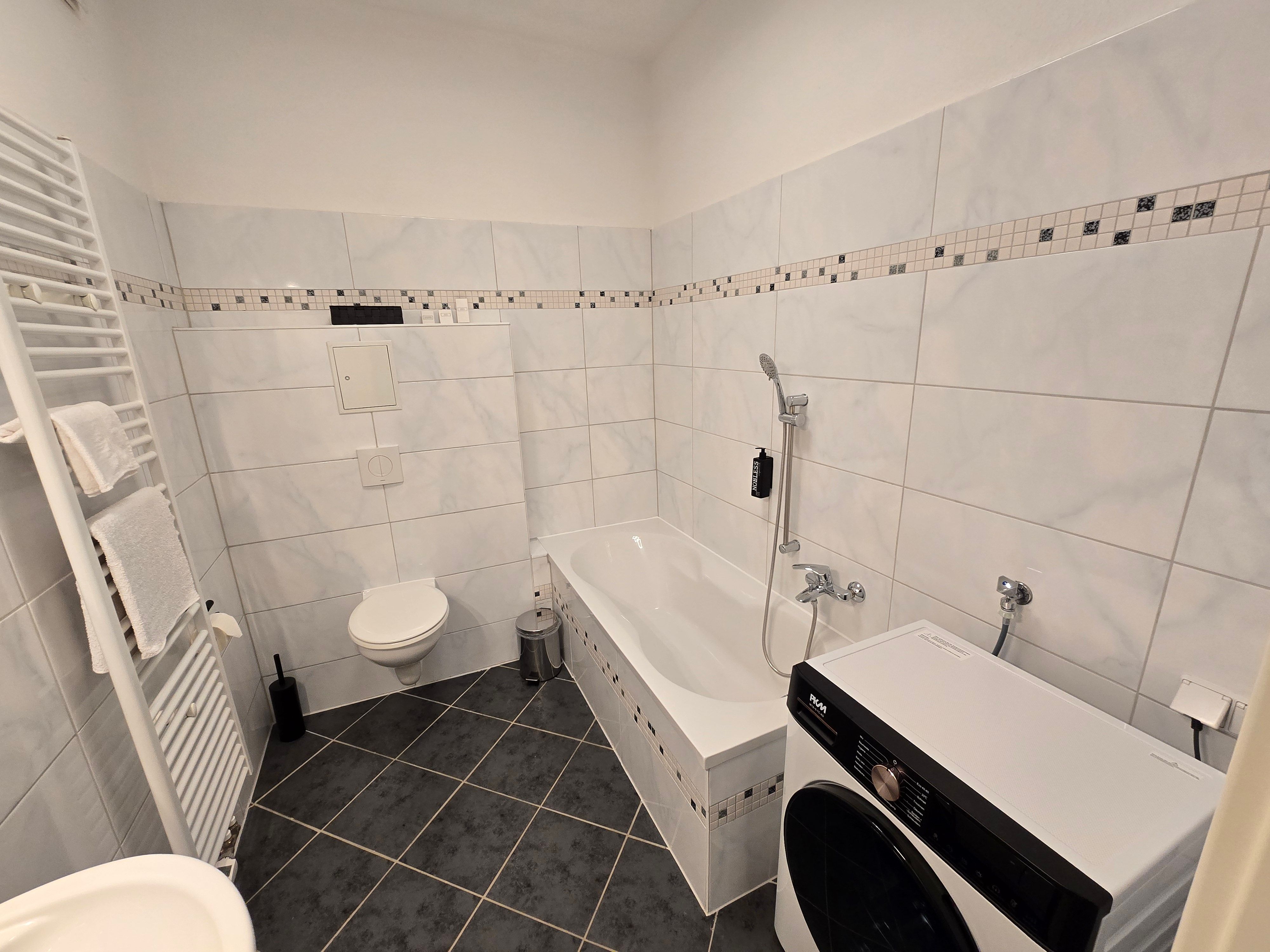 Beautiful Boardinghouse In Chemnitz - 19