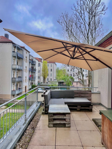 Stylish design apartment with sunny terrace in Leipzig