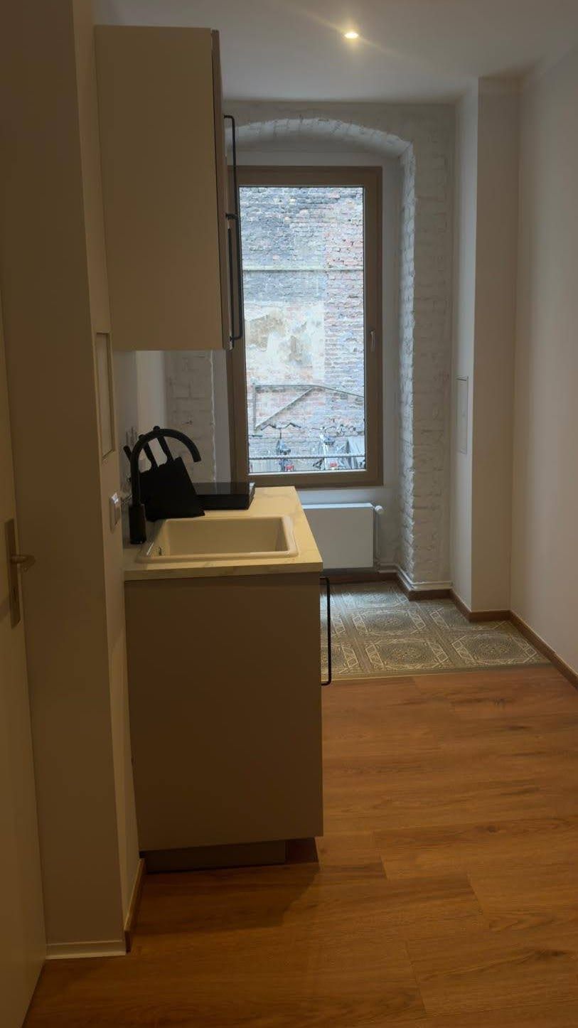 Newly Renovated, Tastefully Furnished 1.5-Room Apartment In The Heart Of Kreuzberg - Newly renovated, tastefully furnished 1.5-room apartment in the heart of Kreuzberg - Gallery - 8