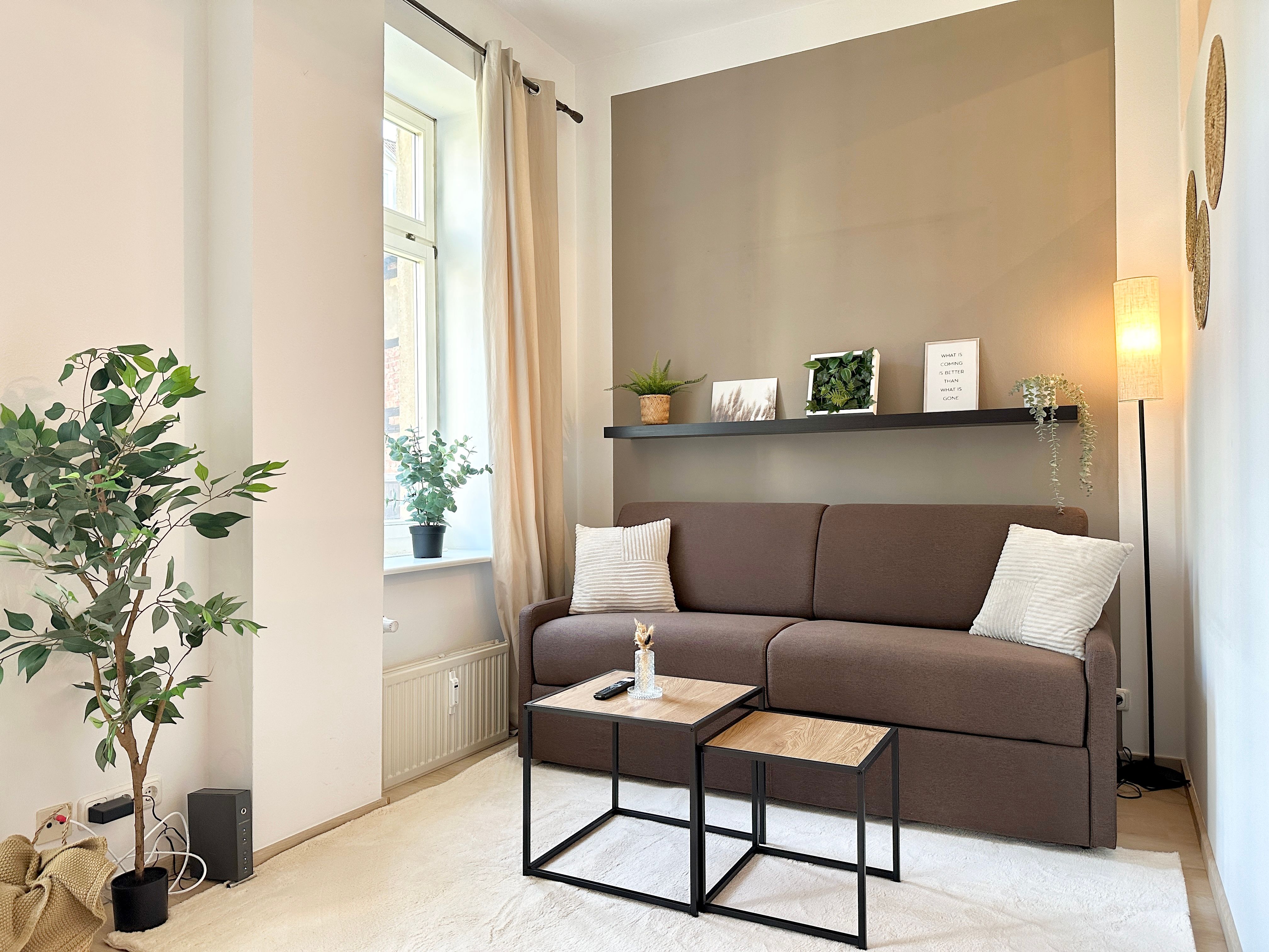  Anton - Central Apartment In Schwerin | Near Train Station | French Balcony  -  Anton - central apartment in Schwerin | Near train station | French balcony  - Gallery -  15