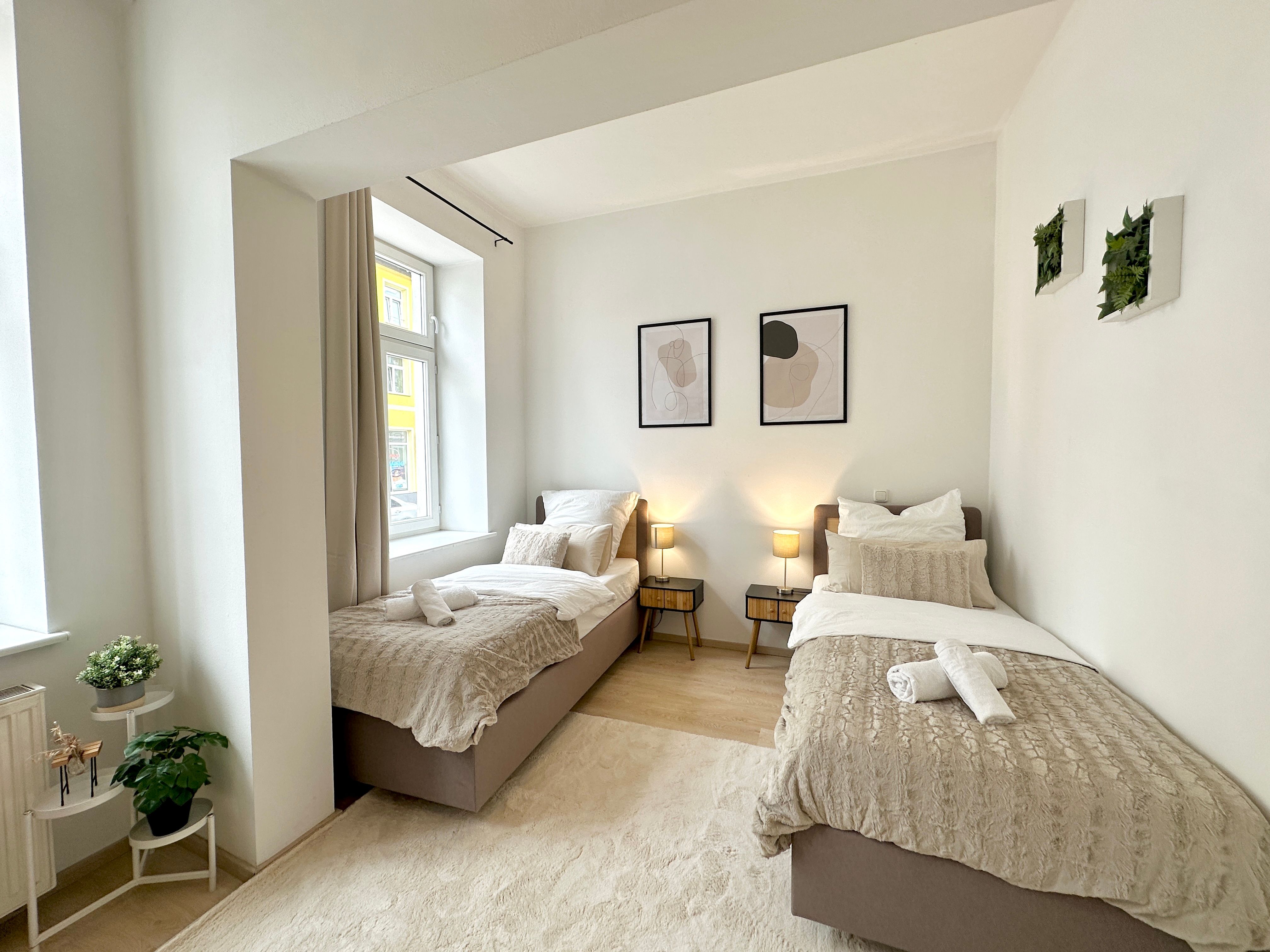  Anton - Central Apartment In Schwerin | Near Train Station | French Balcony  -  Anton - central apartment in Schwerin | Near train station | French balcony  - Gallery -  7