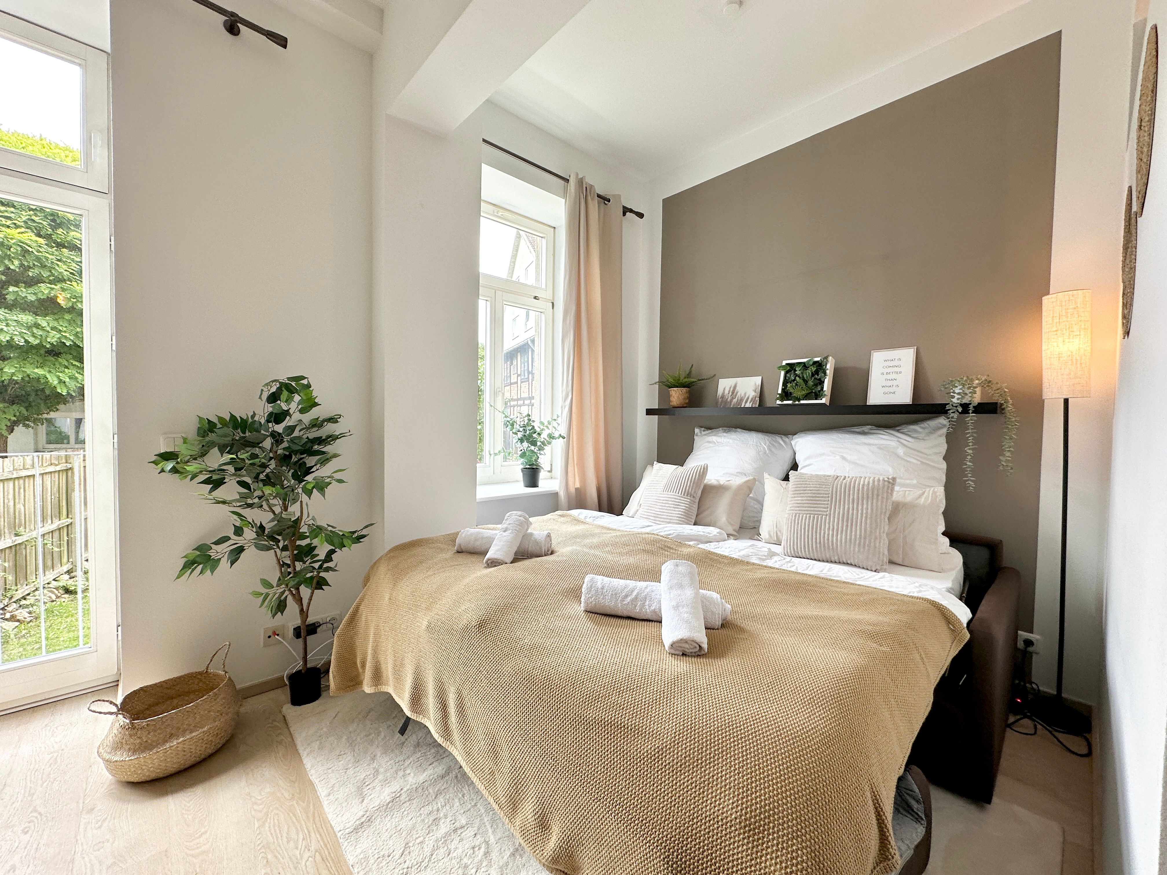  Anton - Central Apartment In Schwerin | Near Train Station | French Balcony  -  Anton - central apartment in Schwerin | Near train station | French balcony  - Gallery -  12