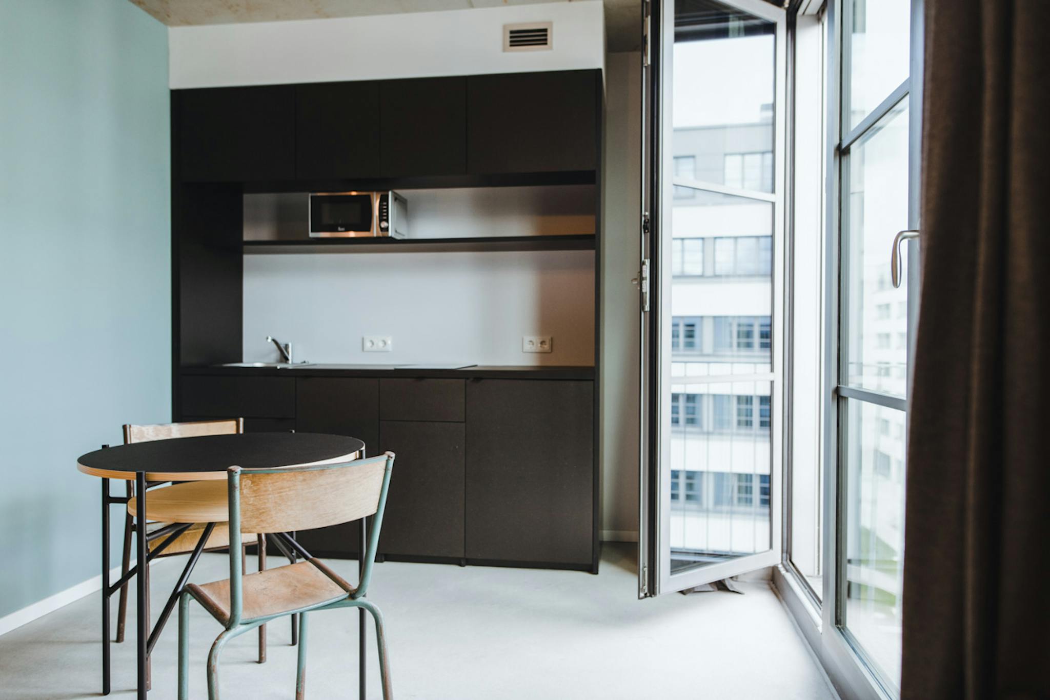 Entire Place - Warschauer Straße, Berlin - Gallery - 1