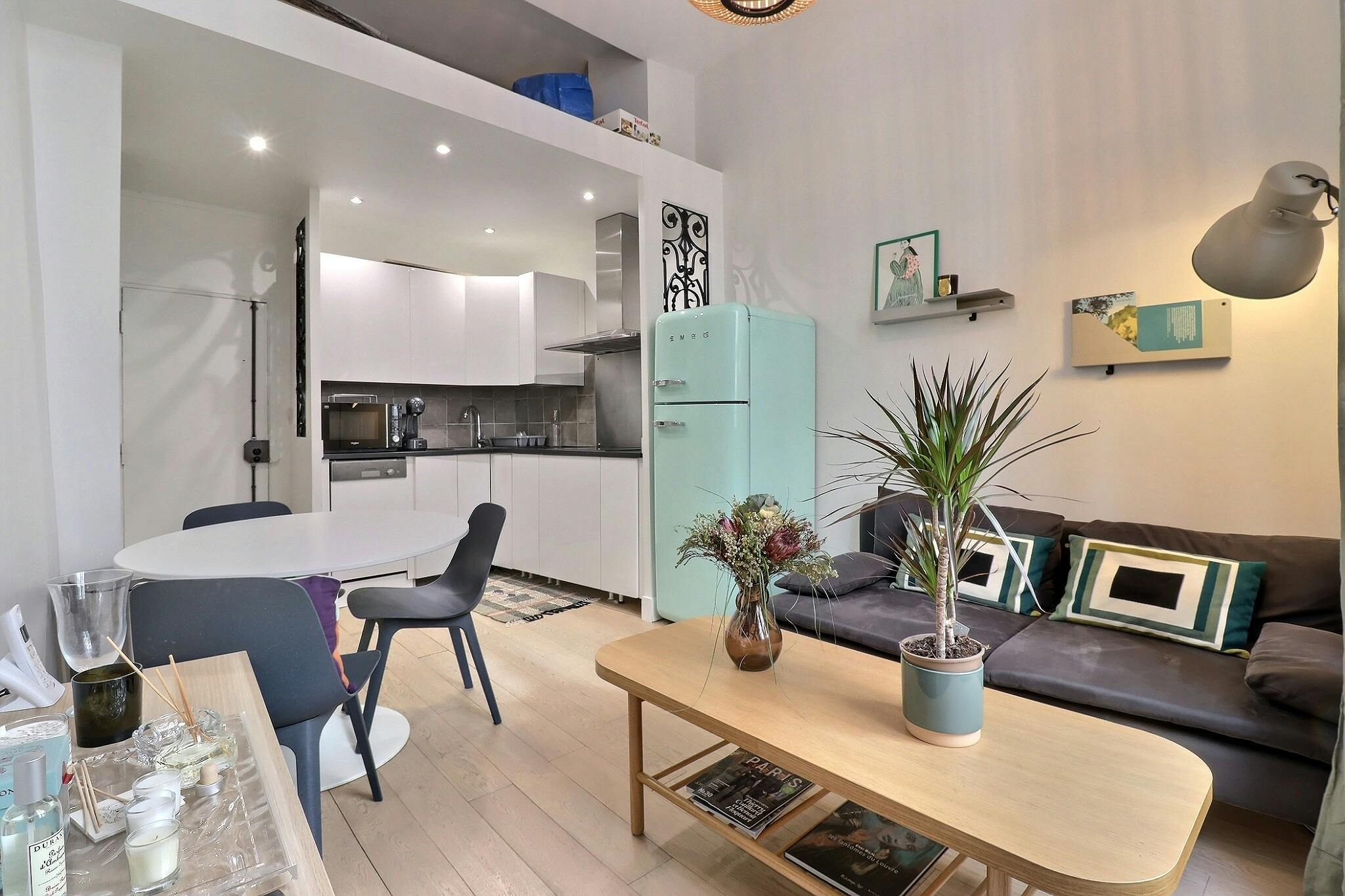  Entire Place  -  Rue des Écouffes, Paris  - Gallery -  1